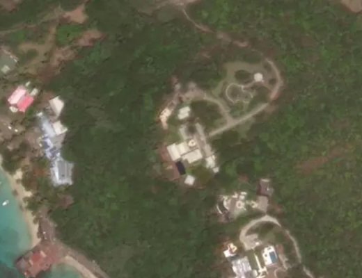 'Visit Mustique' EPL.  Jump Center EPL's