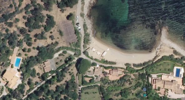 'Visit St Tropez' EPL.  Jump Center EPL's